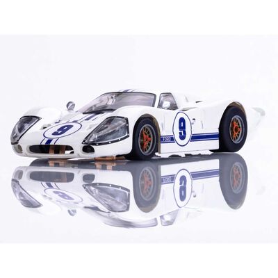 HO 1967 Ford GT40 Mk.IV #9 Mega G+ Slot Car, White HO 1967 Ford GT40 Mk.IV #9 Mega G+ Slot Car, White