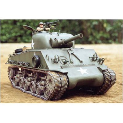 1/16 M4 Sherman Howitzer, 105mm Kit 1/16 M4 Sherman Howitzer, 105mm Kit