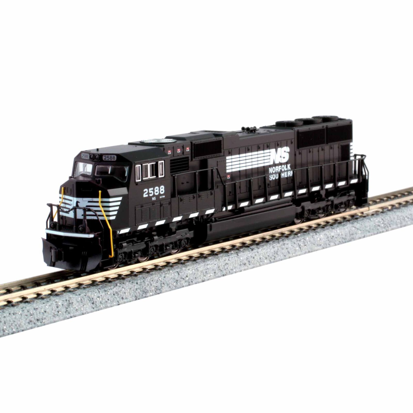 N SD70M Locomotive, Flat Radiator Norfolk Southern #2586