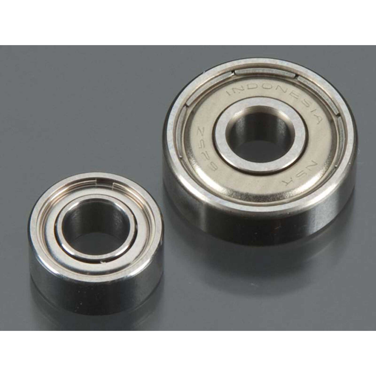 1/8 T8 Bearing Set