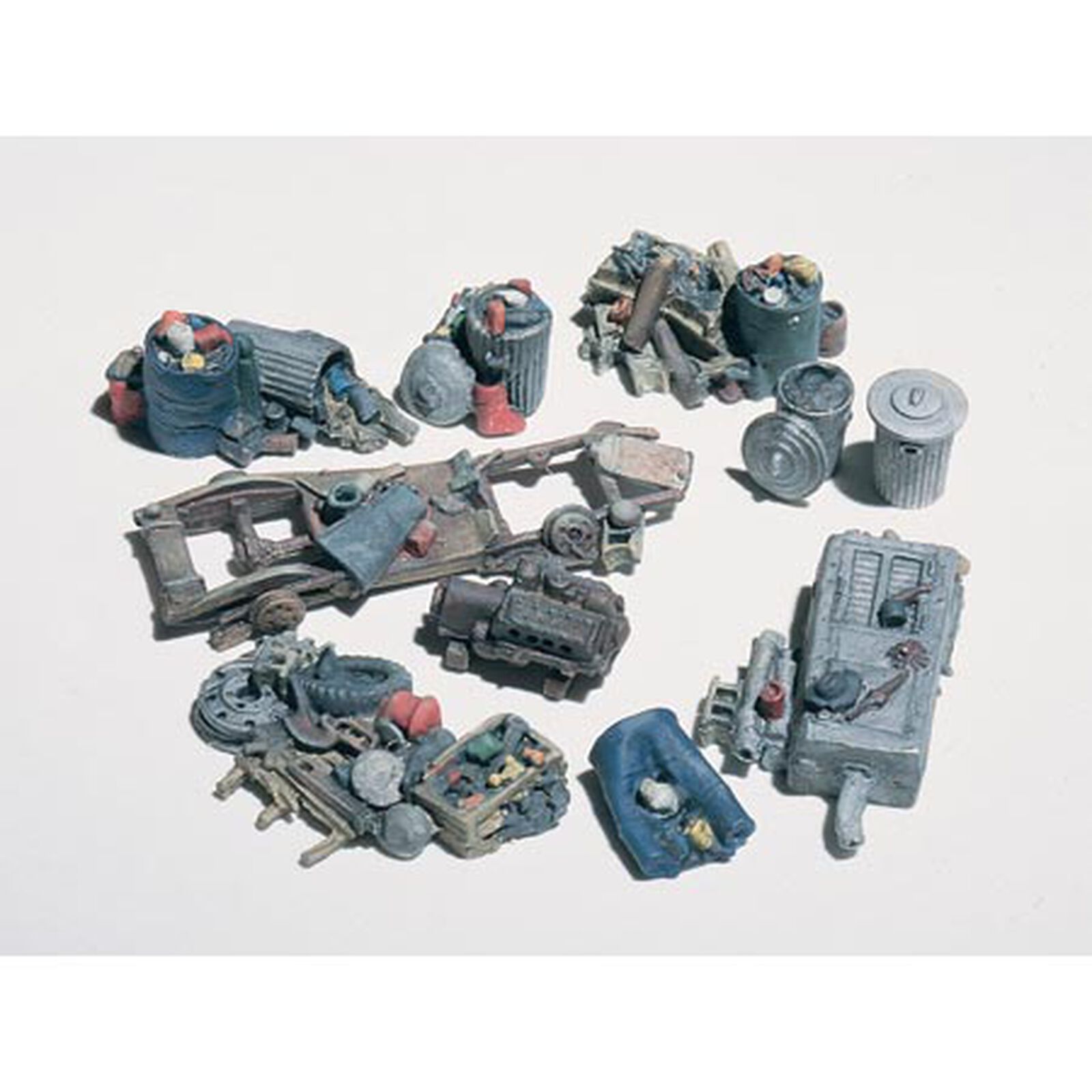HO Assorted Junk Piles