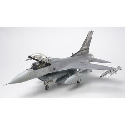 1/48 Lockheed F-16C Falcon ANG 1/48 Lockheed F-16C Falcon ANG