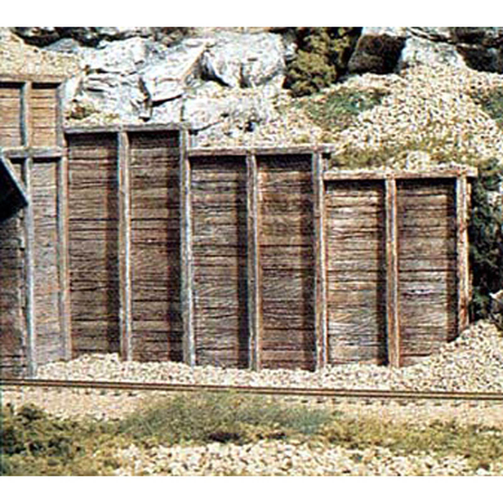 N Retaining Wall, Timber (6)