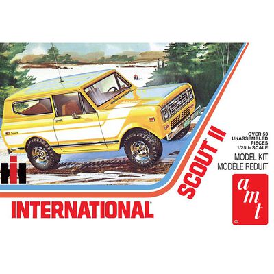 1/25 1977 International Harvester Scout II Model Kit 1/25 1977 International Harvester Scout II Model Kit