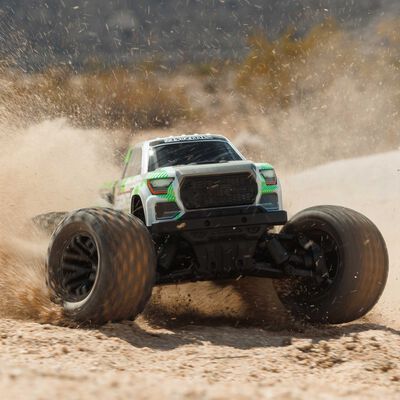 1/10 GRANITE MEGA 665 4X4 RTR Brushed Monster Truck, Green 1/10 GRANITE MEGA 665 4X4 RTR Brushed Monster Truck, Green