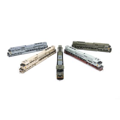 HO GEN EMD SD70ACU Locomotive with DCC & Sound, CP Military Tribute Set 6644/7020/7021/7022/7023 (5) HO GEN EMD SD70ACU Locomotive with DCC & Sound, CP Military Tribute Set 6644/7020/7021/7022/7023 (5)